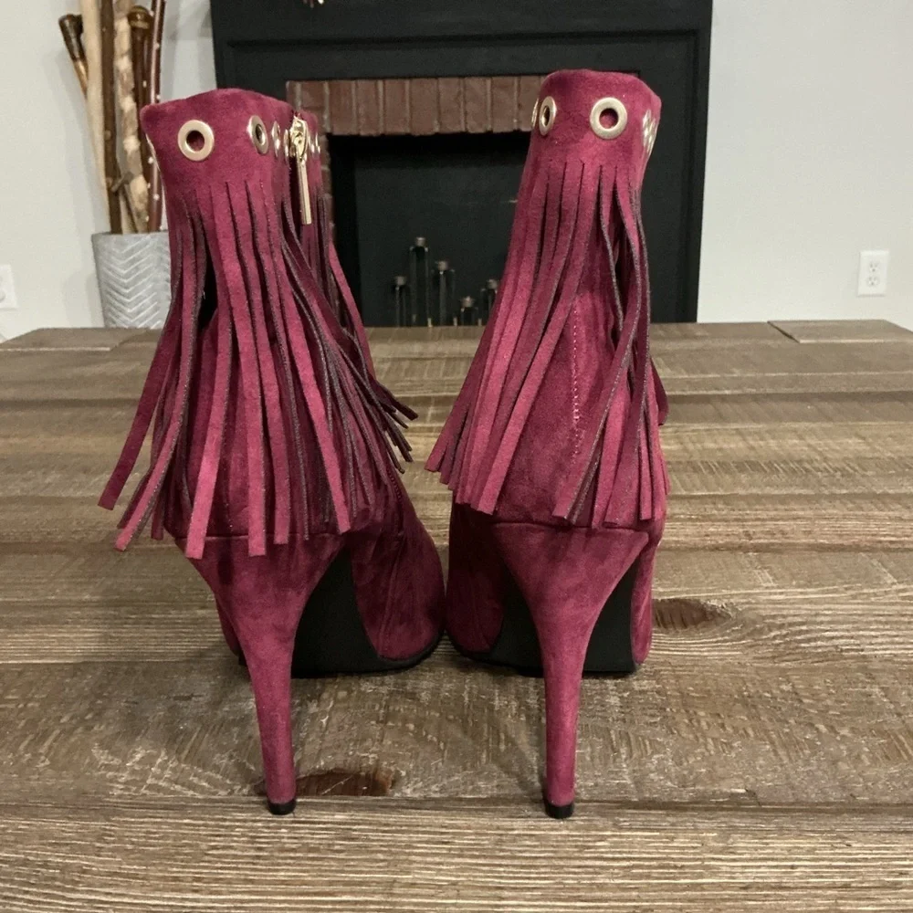 ASHLEY STEWART Grommet Fringe Bootie Fashion Boots Burgundy Sz 11w